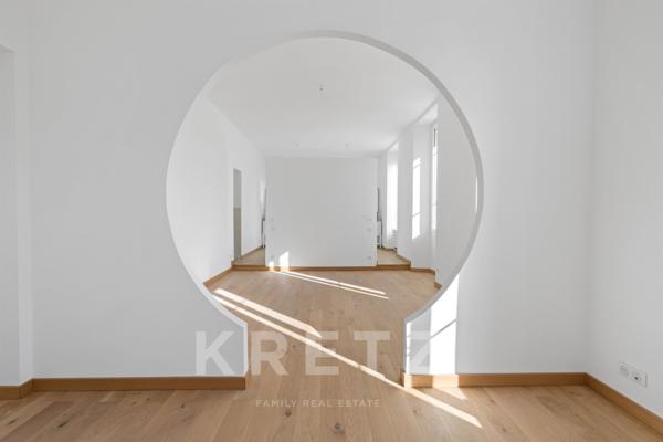 Loft à Cannes, Petit Juas : L'Esprit Industriel de Luxe dans l'Écrin Historique de la Villa Stanisla