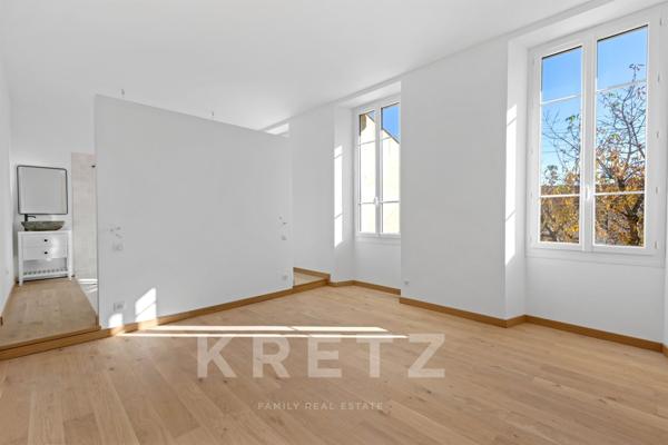 Loft à Cannes, Petit Juas : L'Esprit Industriel de Luxe dans l'Écrin Historique de la Villa Stanisla