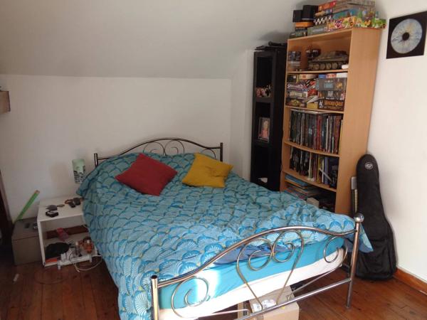 Maison de ville de 102 m² avec jardin de 500 m², à proximité de tous services