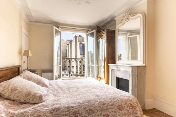 Appartement Paris 7e - SAINT-DOMINIQUE / RAPP