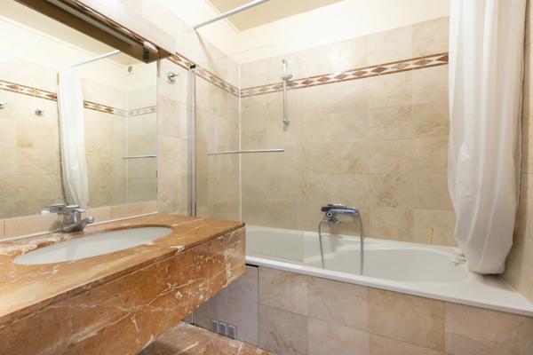 Appartement Paris 7e - SAINT-DOMINIQUE / RAPP