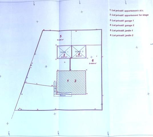 Appartement
         4 pièces
        - 100 m² Exclusivité 180 000 € *