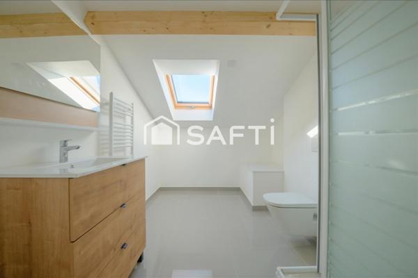 Maison neuve avec jardin