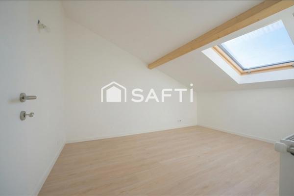 Maison neuve avec jardin