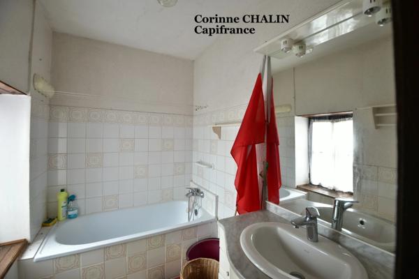 Maison à vendre 8 pièces 162m2 LE DONJON (03)