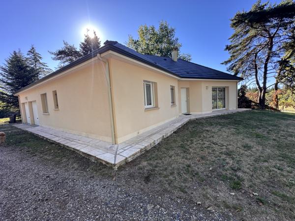 Maison
         5 pièces
        - 130 m² 253 500 € *