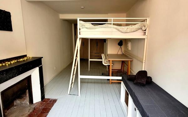 Immeuble à vendre    7 pièces •  Carcassonne