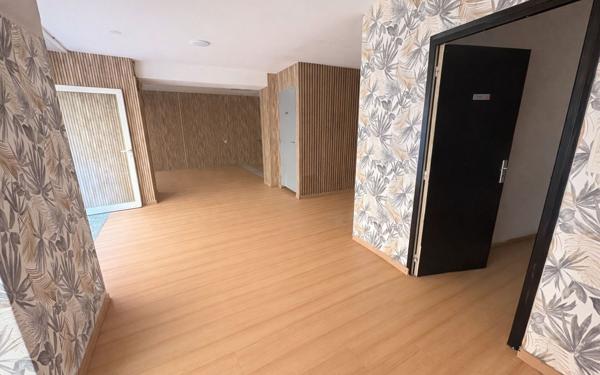 Immeuble à vendre    7 pièces •  Carcassonne