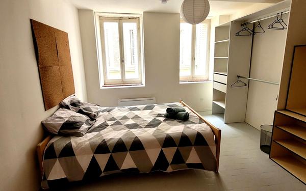 Immeuble à vendre    7 pièces •  Carcassonne