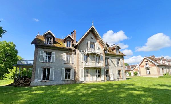 À vendre - Manoir classé Monument Historique et ses dépendances dans le Perche (28)