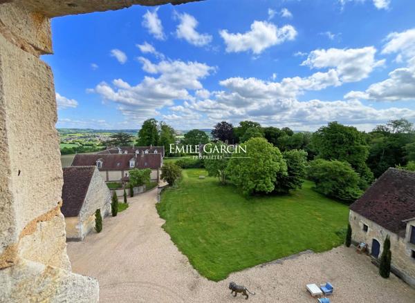 À vendre - Manoir classé Monument Historique et ses dépendances dans le Perche (28)