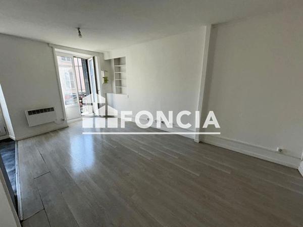 Location Appartement 2 pièces 41.7 m² - 32 Rue de Paris Corbeil Essonne 91100