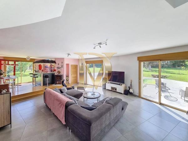 Maison d'Exception avec Piscine à Saint-Georges-sur-Cher