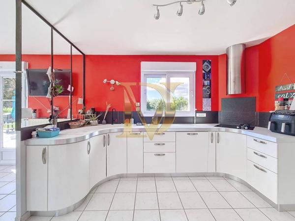 Maison d'Exception avec Piscine à Saint-Georges-sur-Cher