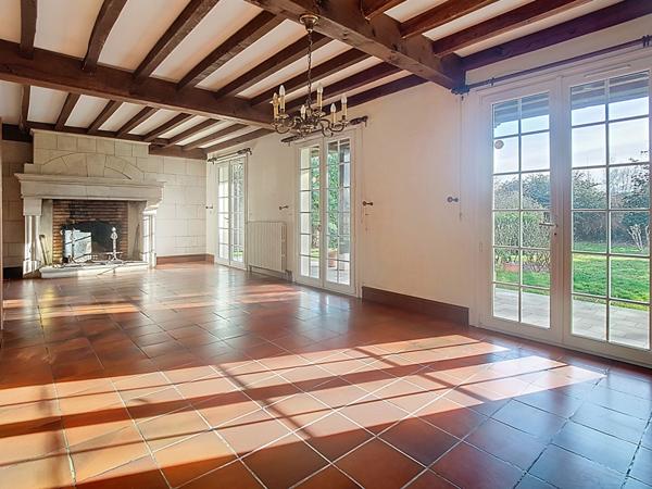A vendre BILLERE Maison de 245 m² avec 7 chambres et grand garage en sous-sol sur un terrain de 2909 m²