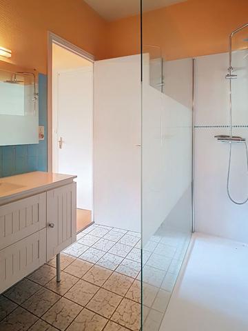 A vendre BILLERE Maison de 245 m² avec 7 chambres et grand garage en sous-sol sur un terrain de 2909 m²