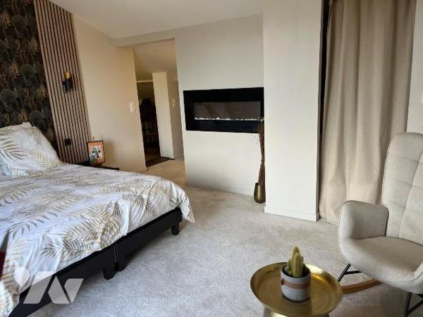 Maison à vendre à Coutras (33230) en Gironde (33), dans un environnement calme et recherché à q...