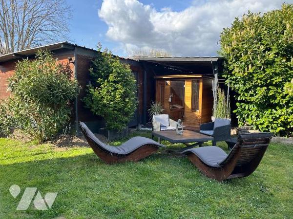 Maison à vendre à Coutras (33230) en Gironde (33), dans un environnement calme et recherché à q...