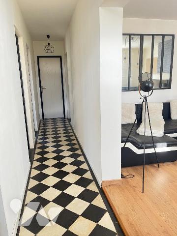 Maison à vendre à Coutras (33230) en Gironde (33), dans un environnement calme et recherché à q...