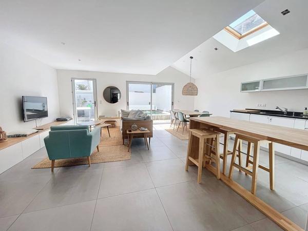 Villa avec accès privatif à la plage