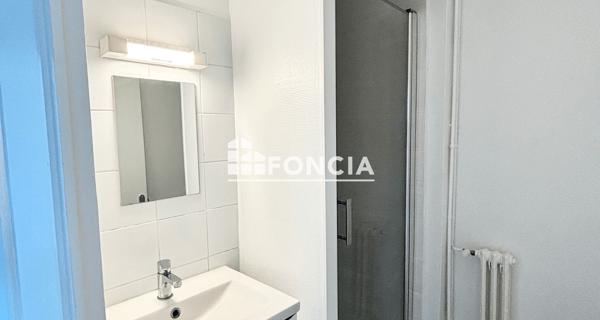 Location Appartement 4 pièces 65.5 m² - Valence 26000