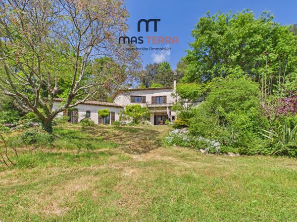 Maison
         7 pièces
        - 196 m² Bien prestige