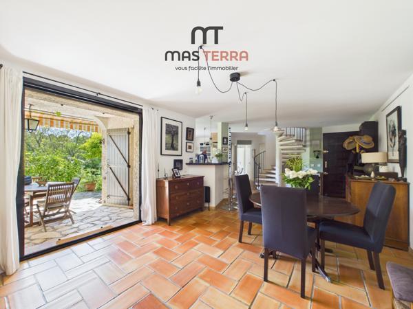 Maison
         7 pièces
        - 196 m² Bien prestige