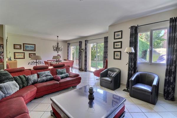 Maison 8 pièces 206 m2