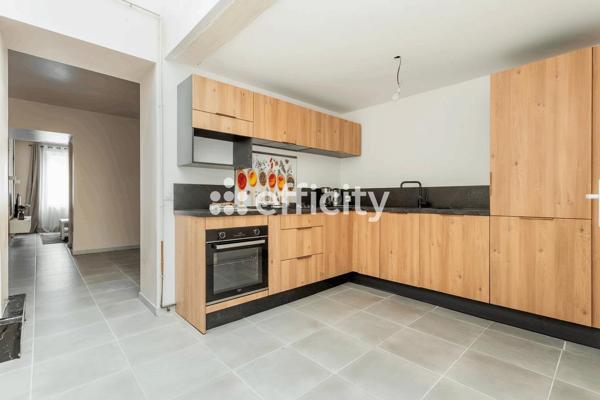 Maison
         4 pièces
        - 71 m² 132 000 € *