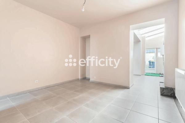 Maison
         4 pièces
        - 71 m² 132 000 € *
