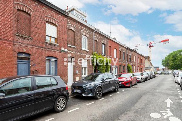 Maison
         4 pièces
        - 71 m² 132 000 € *