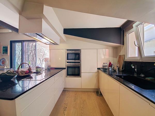 Bel appartement en duplex  avec grande terrasse
