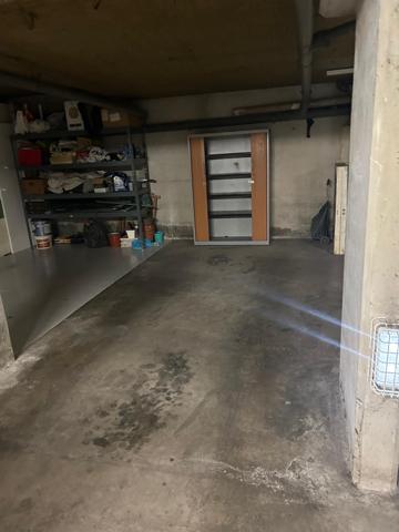 Aix-en-Provence (13090) A Louer - Studio avec place de parking privée