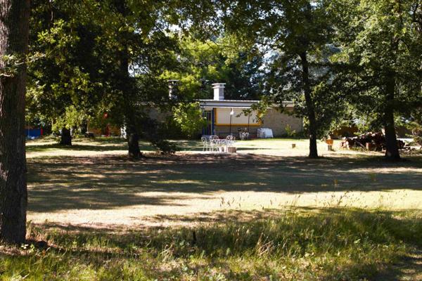 PROPRIETE DE PRES DE 3 HECTAIRES A QQES KM DE LA FLECHE