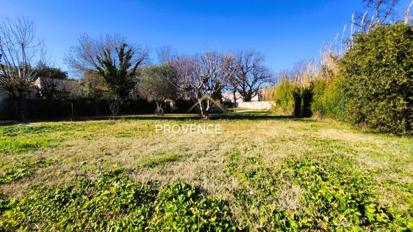 Marignane (13700) EXCLUSIVITE MARIGNANE !!!! Villa standing de 180 m2 sur 1953 m2 de terrain PISCINABLE