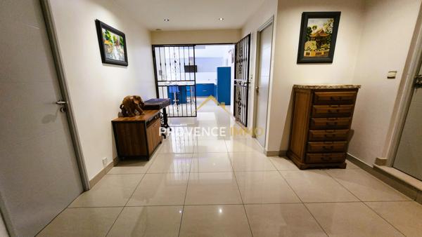 Marignane (13700) EXCLUSIVITE MARIGNANE !!!! Villa standing de 180 m2 sur 1953 m2 de terrain PISCINABLE