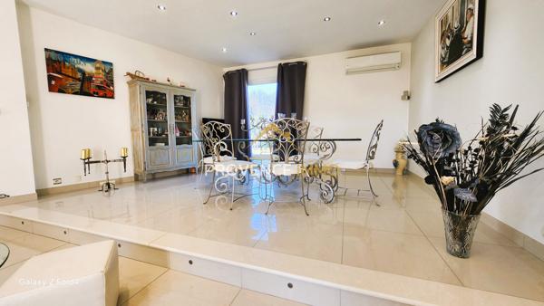 Marignane (13700) EXCLUSIVITE MARIGNANE !!!! Villa standing de 180 m2 sur 1953 m2 de terrain PISCINABLE