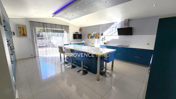 Marignane (13700) EXCLUSIVITE MARIGNANE !!!! Villa standing de 180 m2 sur 1953 m2 de terrain PISCINABLE