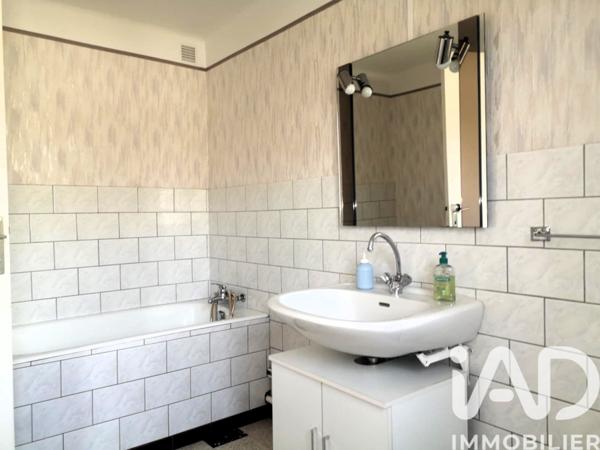 Maison à vendre 6 pièces 143 m² Pierrefeu-du-Var