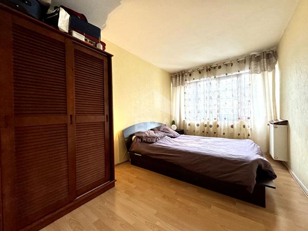 Grand 4 pièces avec terrasse à EVRY 