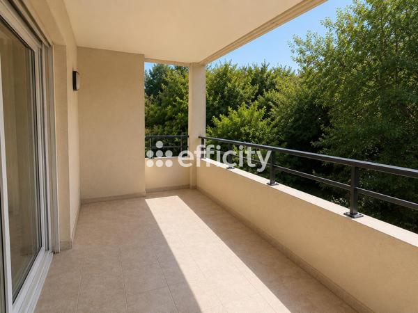 Appartement
         3 pièces
        - 61 m² Exclusivité 300 000 € *