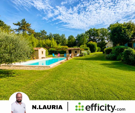 Maison
         7 pièces
        - 153 m² Bien prestige 720 000 € *