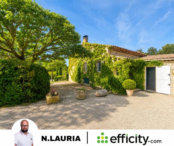 Maison
         7 pièces
        - 153 m² Bien prestige 720 000 € *