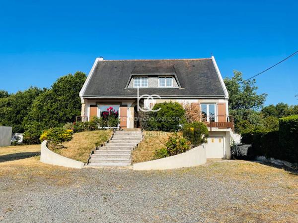 SARZEAU Maison 9 pièces 195 m²