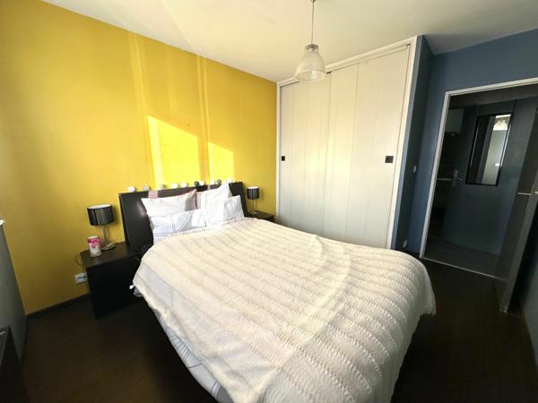 Appartement à louer    1 pièce • 57 m2 La Seyne-sur-Mer