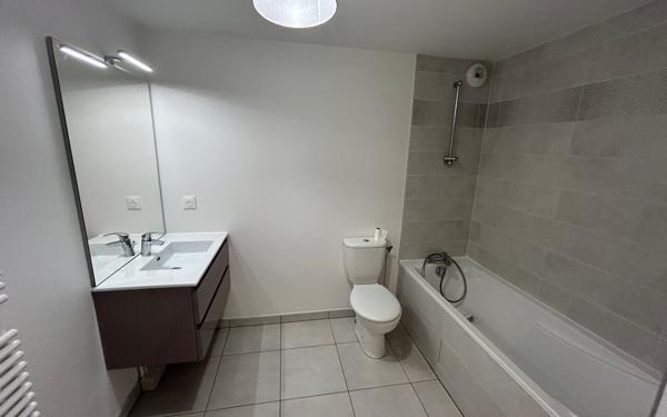 Appartement à louer    2 pièces • 40,85 m2 Clamart