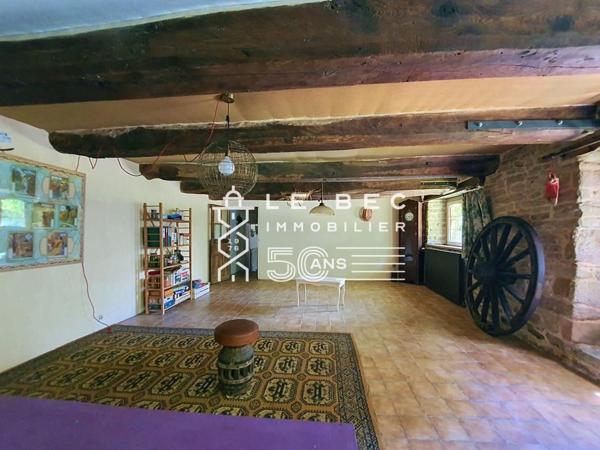 LANGUIDIC : Longère de 177 m² située sur un terrain de 2 144 m²