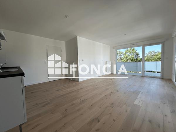 Location Appartement 3 pièces 66 m² - AVENUE DE BOLLAERT Lens 62300