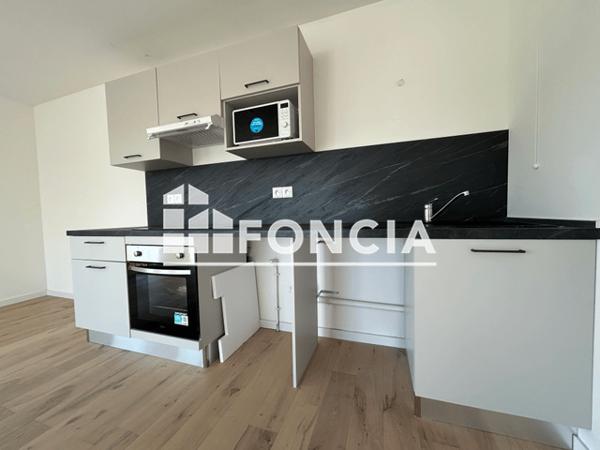 Location Appartement 3 pièces 66 m² - AVENUE DE BOLLAERT Lens 62300