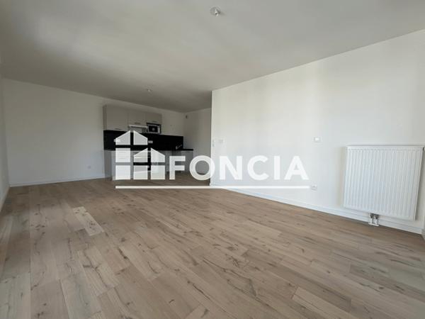 Location Appartement 3 pièces 66 m² - AVENUE DE BOLLAERT Lens 62300